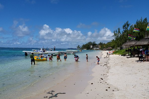 belle-mare-beach-mauritius